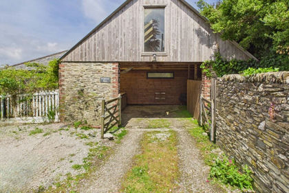 Barn Conversion for sale in Tregony with Cuby