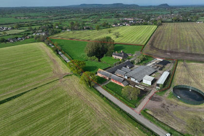 7.6 acres of Farmhouse for sale in Alpraham and Calveley