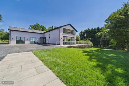 1 acre of House with Land for sale in Goosnargh