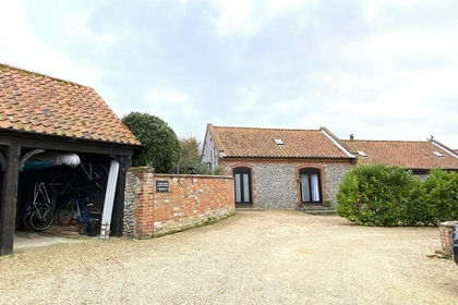 Land for sale in Weybourne