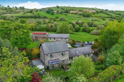 1.2 acres of Cottage for sale in Dwyriw