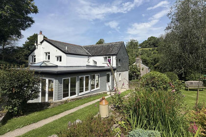 4 acres of House with Land for sale in St. Veep