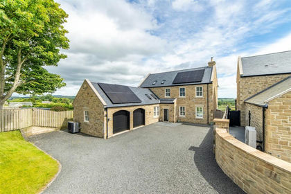 1 acre of House with Land for sale in Longframlington