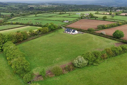 3.5 acres of Smallholding for sale in Llangeler