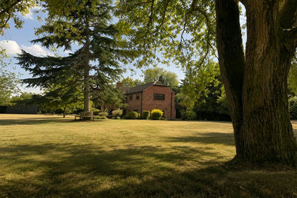 2 acres of Barn Conversion for sale in Thrussington