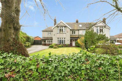 Agricultural Land for sale in Hale