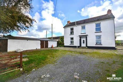 5 acres of Smallholding for sale in Boncath