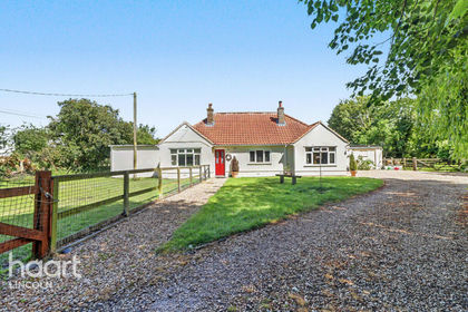 1.5 acres of House with Land for sale in Sotby