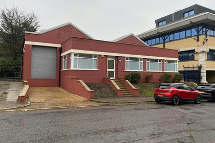 Warehouse for sale in Brentford and Isleworth