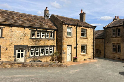 Farmhouse for sale in Holme Valley