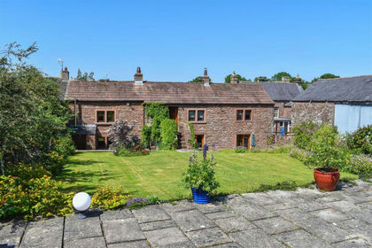 1.7 acres of House with Land for sale in Glassonby