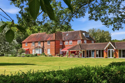 16.6 acres of Country Estate for sale in Ingatestone and Fryerning