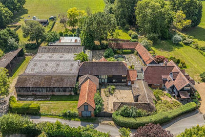 6.2 acres of House with Land for sale in Dorking and Horley
