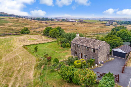 3 acres of Cottage for sale in Colne Valley