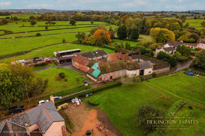 2.5 acres of Farmhouse for sale in Sowton