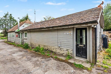 Barn Conversion for sale in Horne