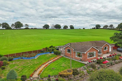 6.5 acres of House with Land for sale in St. Briavels