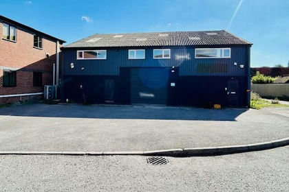 Workshop for sale in Hungerford