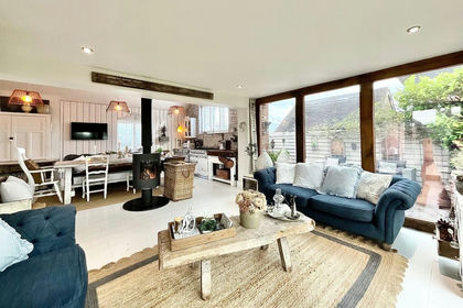 Barn Conversion for sale in Leigh