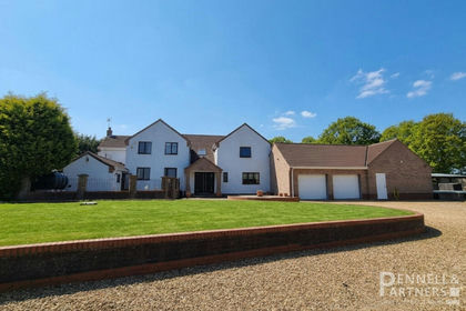 3 acres of House with Land for sale in Whittlesey