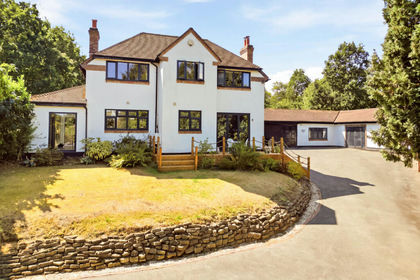 7.8 acres of House with Land for sale in Churchill and Blakedown