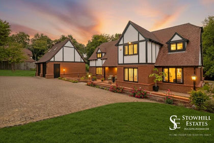 1 acre of Land for sale in Great Marlow