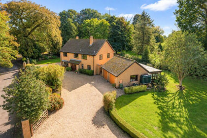 1.3 acres of House with Land for sale in Waltham on the Wolds and Thorpe Arnold