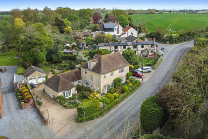 1 acre of House with Land for sale in St Osyth