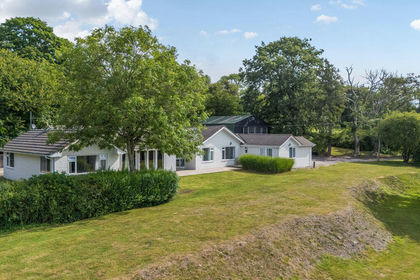 7 acres of House with Land for sale in Newington