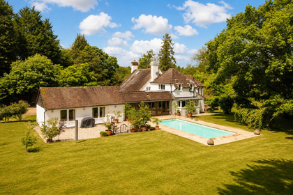 1.8 acres of House with Land for sale in Wivelsfield