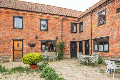 Barn Conversion for sale in Dunton