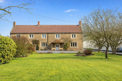1.5 acres of Farmhouse for sale in Mells
