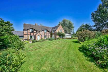 2.7 acres of House with Land for sale in Radbourne