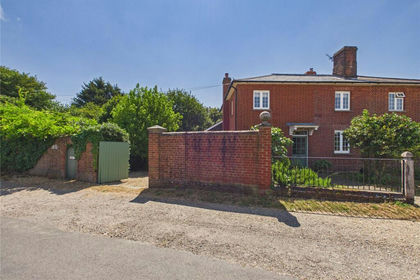 1.1 acres of Cottage for sale in Witham