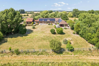 2.3 acres of Barn Conversion for sale in Tring Rural