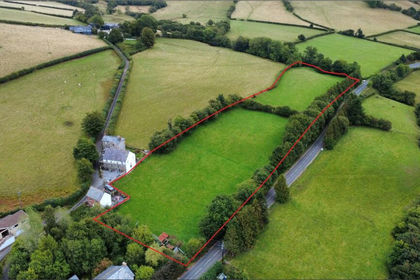 5 acres of Agricultural Land for sale in Maescar
