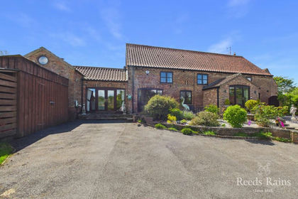 Barn Conversion for sale in Nafferton
