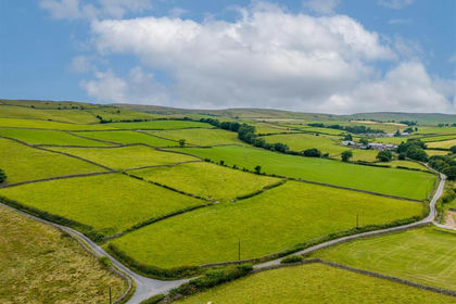 7.4 acres of Farm for sale in Mansriggs