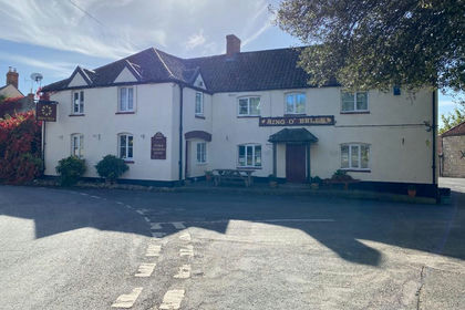 Pub for sale in Moorlinch