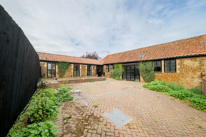 Barn Conversion for sale in Pentney