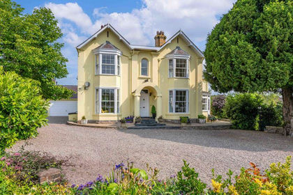1 acre of House with Land for sale in Much Wenlock