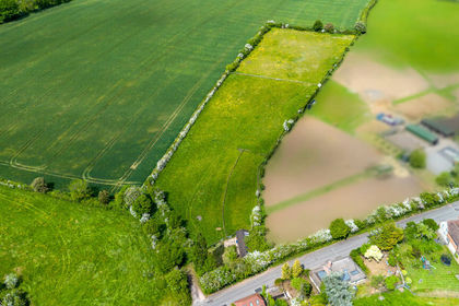 3 acres of Equestrian property for sale in Temple Grafton