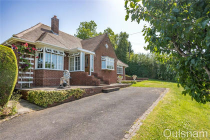 2.8 acres of House with Land for sale in Dodford with Grafton