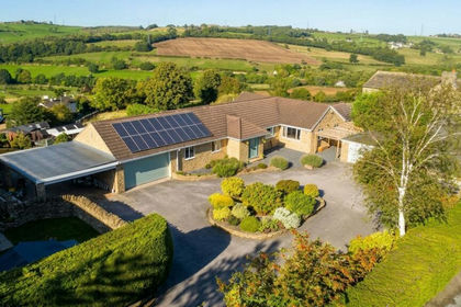 1 acre of House with Land for sale in Kirkburton