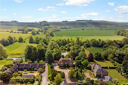 2.4 acres of Land for sale in Milton Lilbourne
