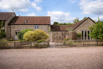 Barn Conversion for sale in Whitbourne
