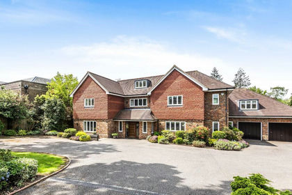 1 acre of House with Land for sale in Southgate and Wood Green