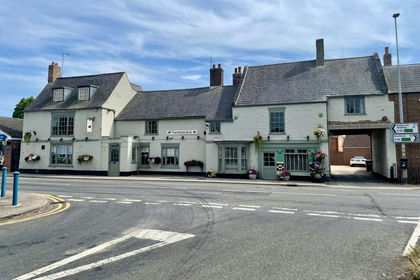 Pub for sale in Donington