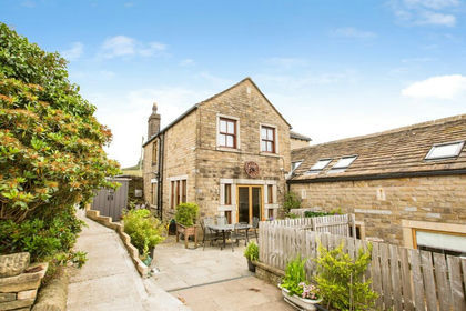 Farmhouse for sale in Calder Valley