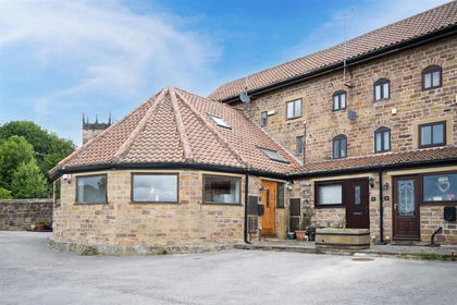 Barn Conversion for sale in Hooton Roberts